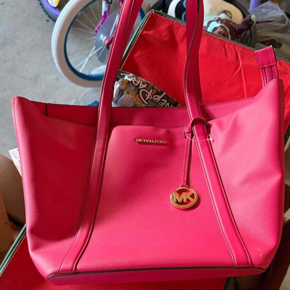 MK purse